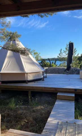 Härligt privat Glamping med bastutält in Föglö